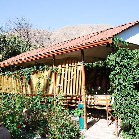 Gayane & Khikar B&B Chʼiva エクステリア 写真